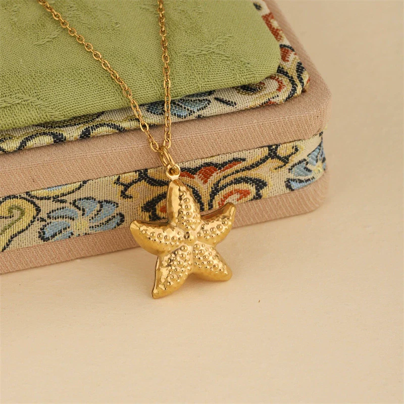Wholesale Women's Minimalist Geometric Stainless Steel 18K Gold Electroplated Starfish Cross Pendant Clavicle Chain Necklace - Image 4