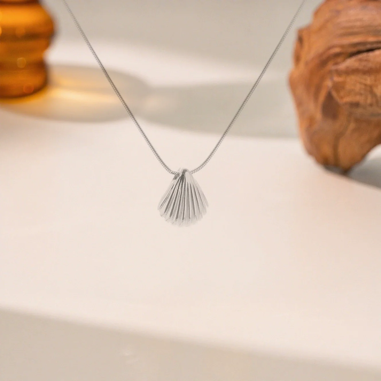 Wholesale Women's Minimalist Geometric Titanium Steel Necklace With Electroplated Design And Snake Bone Chain - Image 7