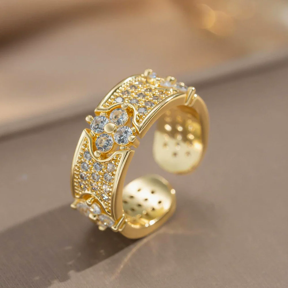 Wholesale Women's Modern Minimalist Gold Plated Fourleaf Clover And Baby's Breath Diamond Flower Ring - Image 4