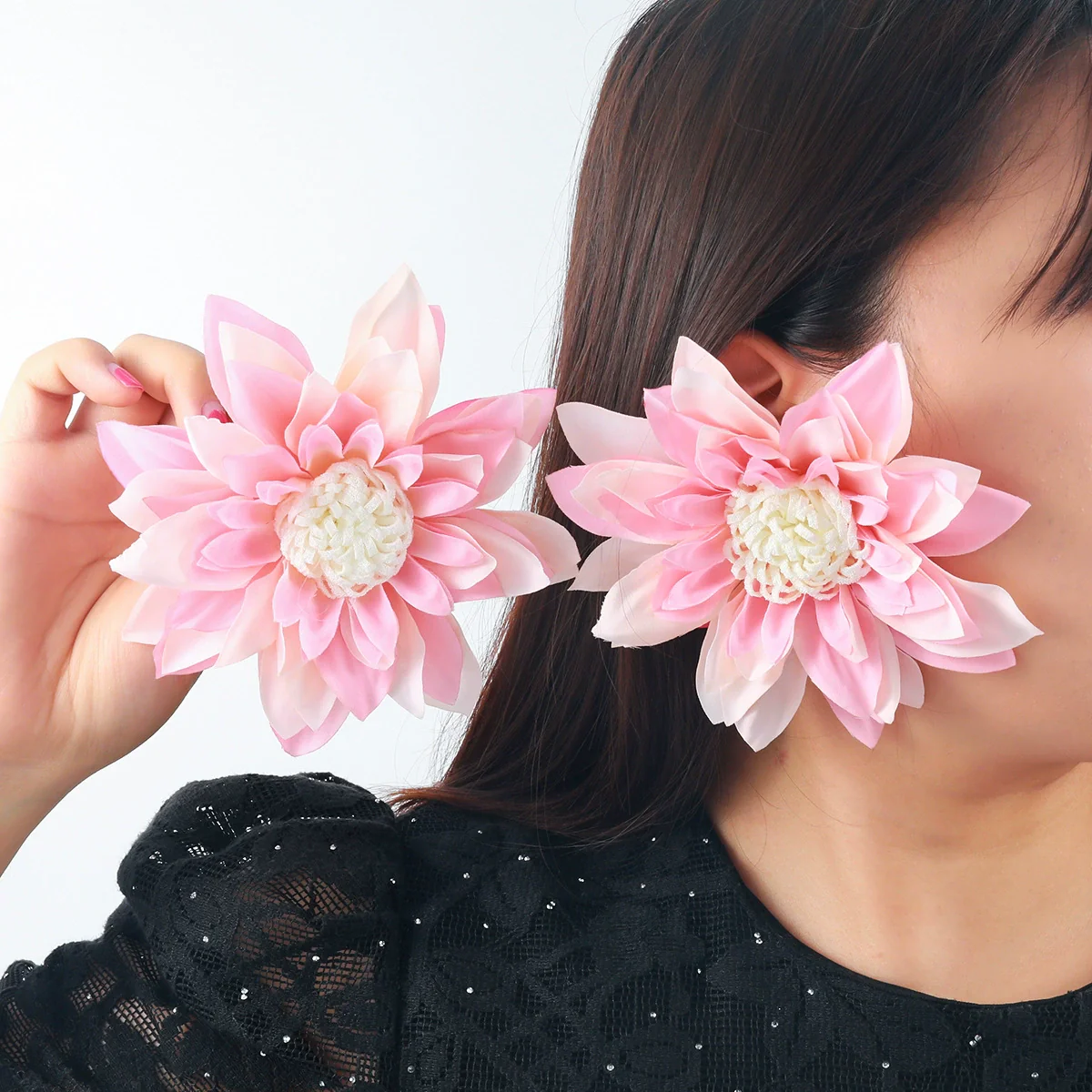 Wholesale Women's Plastic Resin Hand Knitted Flower Multilayered Exaggerated Earrings - Image 3