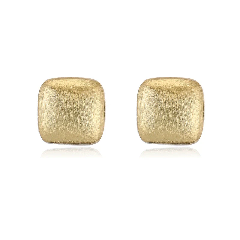 Wholesale Women's Retro Copper Electroplated Geometric Oval Cshaped Earrings - Image 8
