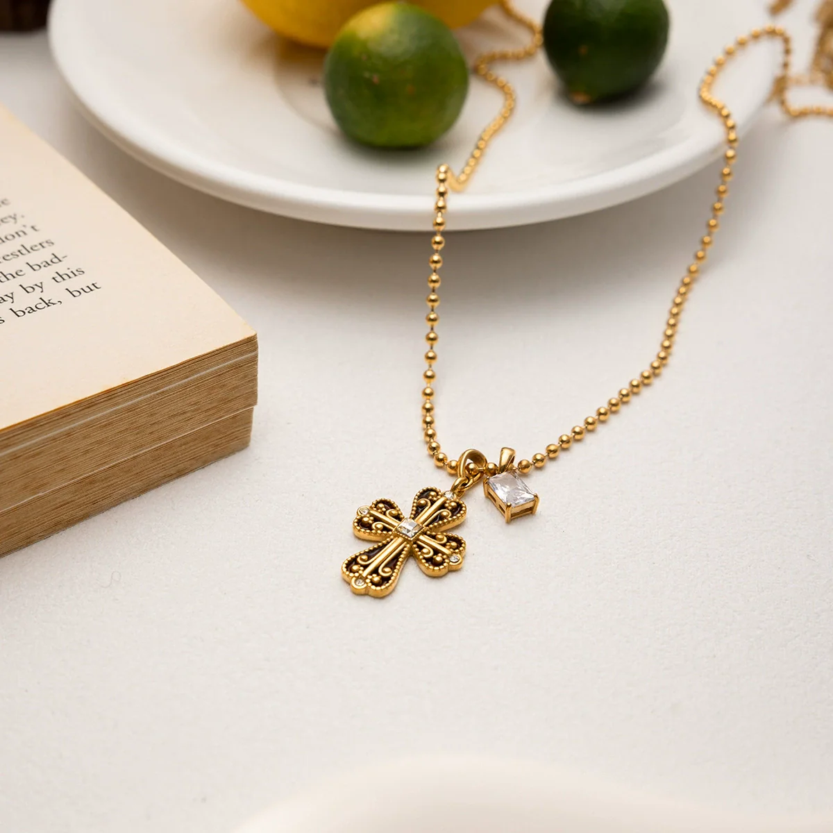 Wholesale Women's Retro Fashion Ins Style Stainless Steel Electroplated Cross Necklace - Image 3