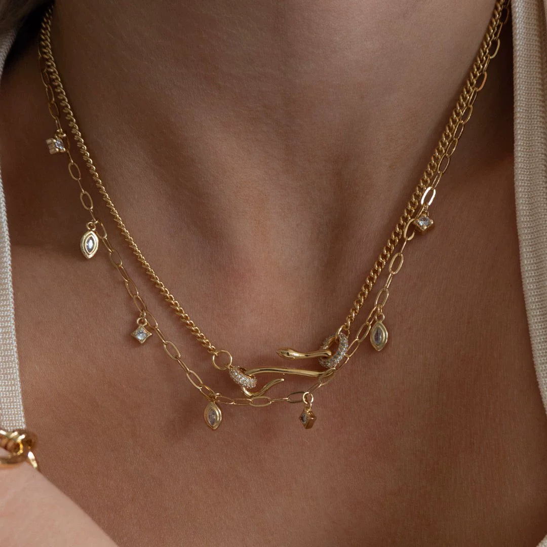 Wholesale Women's Retro Geometric Snakeshaped Necklace With Copper Chain And Titanium Steel Pendant Electroplated - Image 3