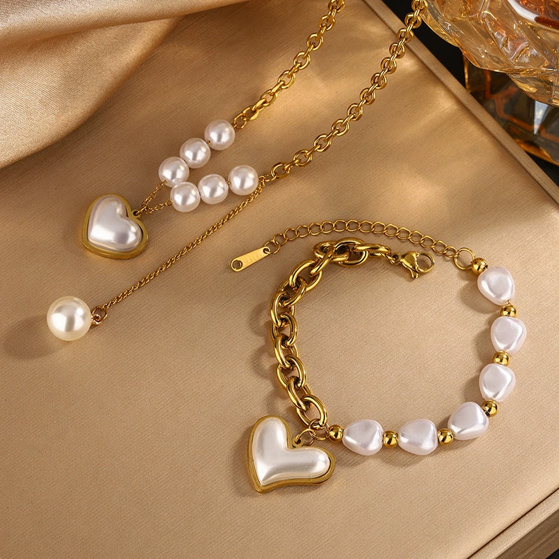 Wholesale Women's Retro Light Luxury Stainless Steel Heart Shape Pearl Necklace Bracelet Set 18K Gold Plated Jewelry