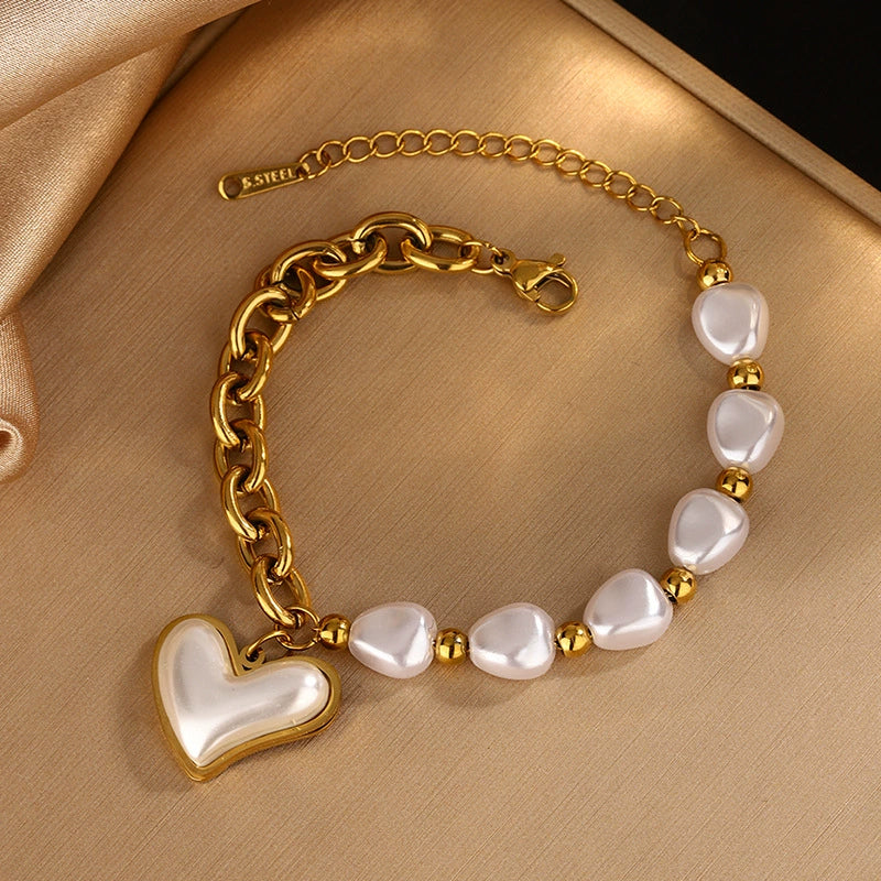 Wholesale Women's Retro Light Luxury Stainless Steel Heart Shape Pearl Necklace Bracelet Set 18K Gold Plated Jewelry - Image 3
