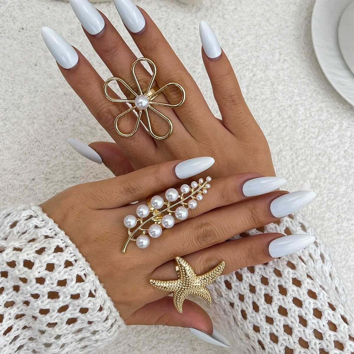 Wholesale Women's Ring Imitation Pearl Hollow Flower Geometric Electroplating - Image 3