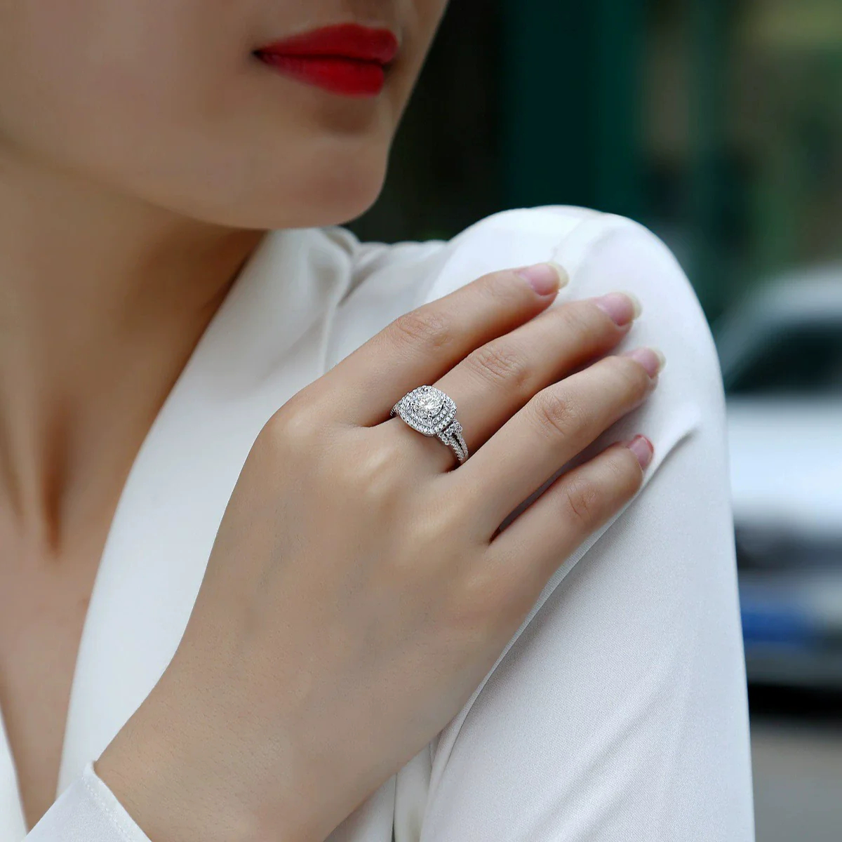 Wholesale Women's S925 Silver Ring With Geometric Design And Moissanite Inlay - Image 3