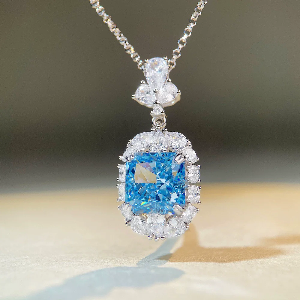Wholesale Women's S925 Sterling Silver Geometric Pendant Ochain Necklace With Electroplating - Image 2
