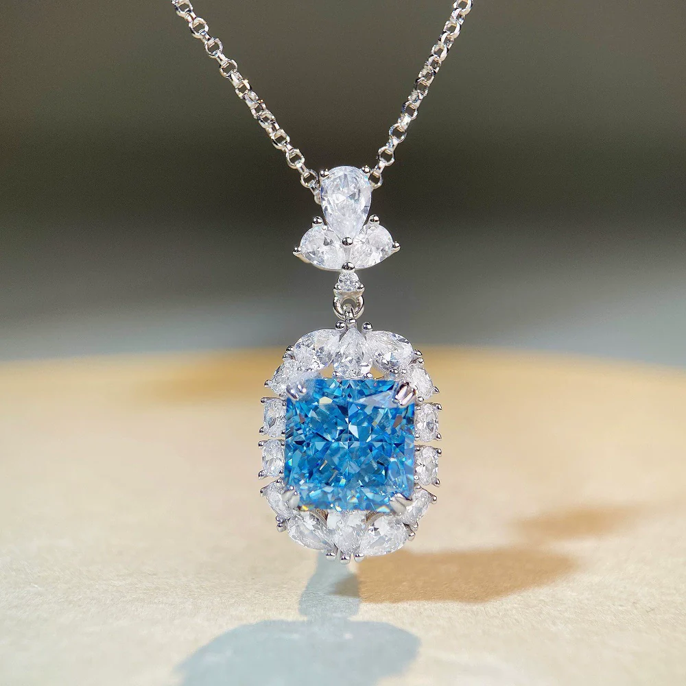 Wholesale Women's S925 Sterling Silver Geometric Pendant Ochain Necklace With Electroplating - Image 3