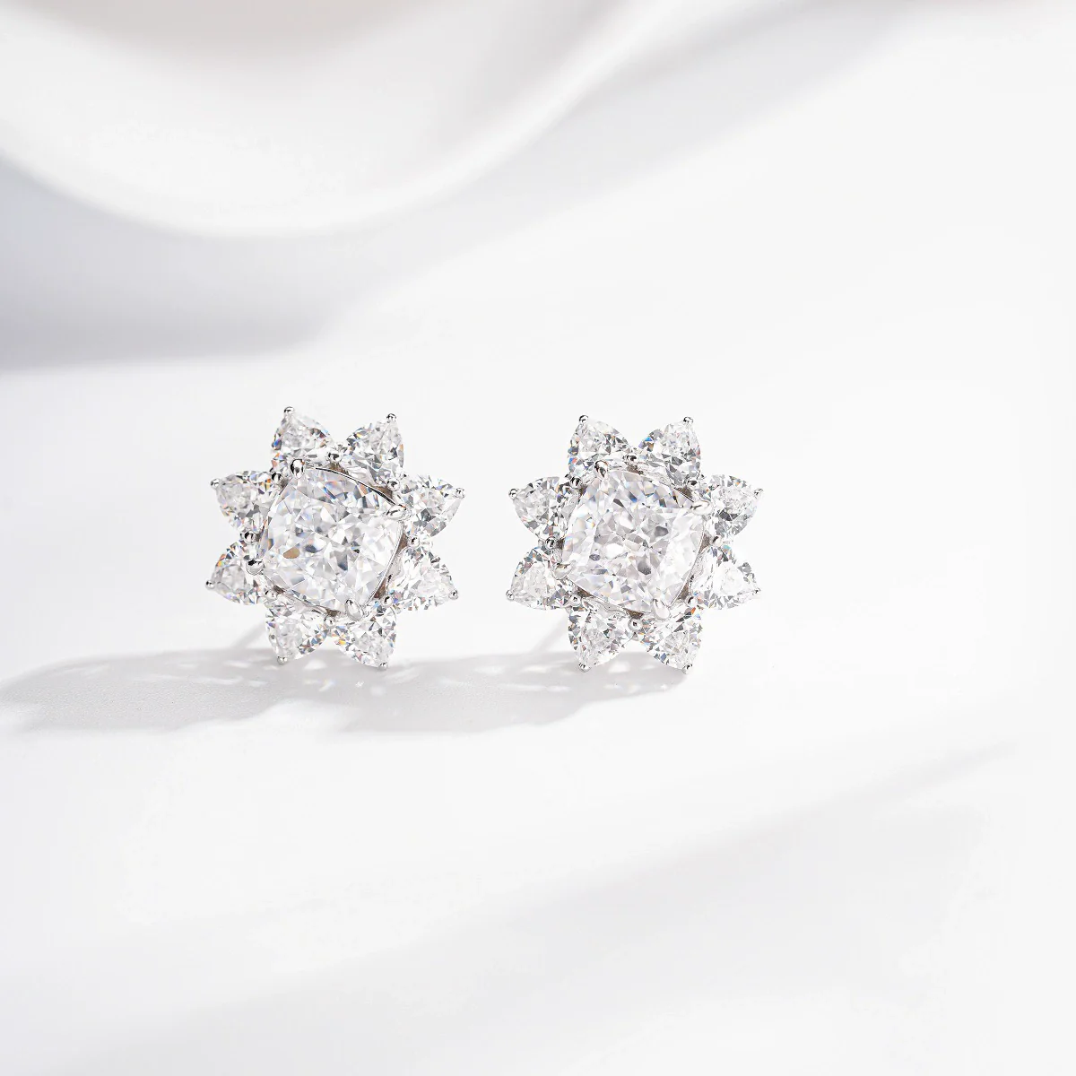 Wholesale Women's S925 Sterling Silver Geometric Sunflower Earrings With High Carbon Diamond And Electroplating - Image 7