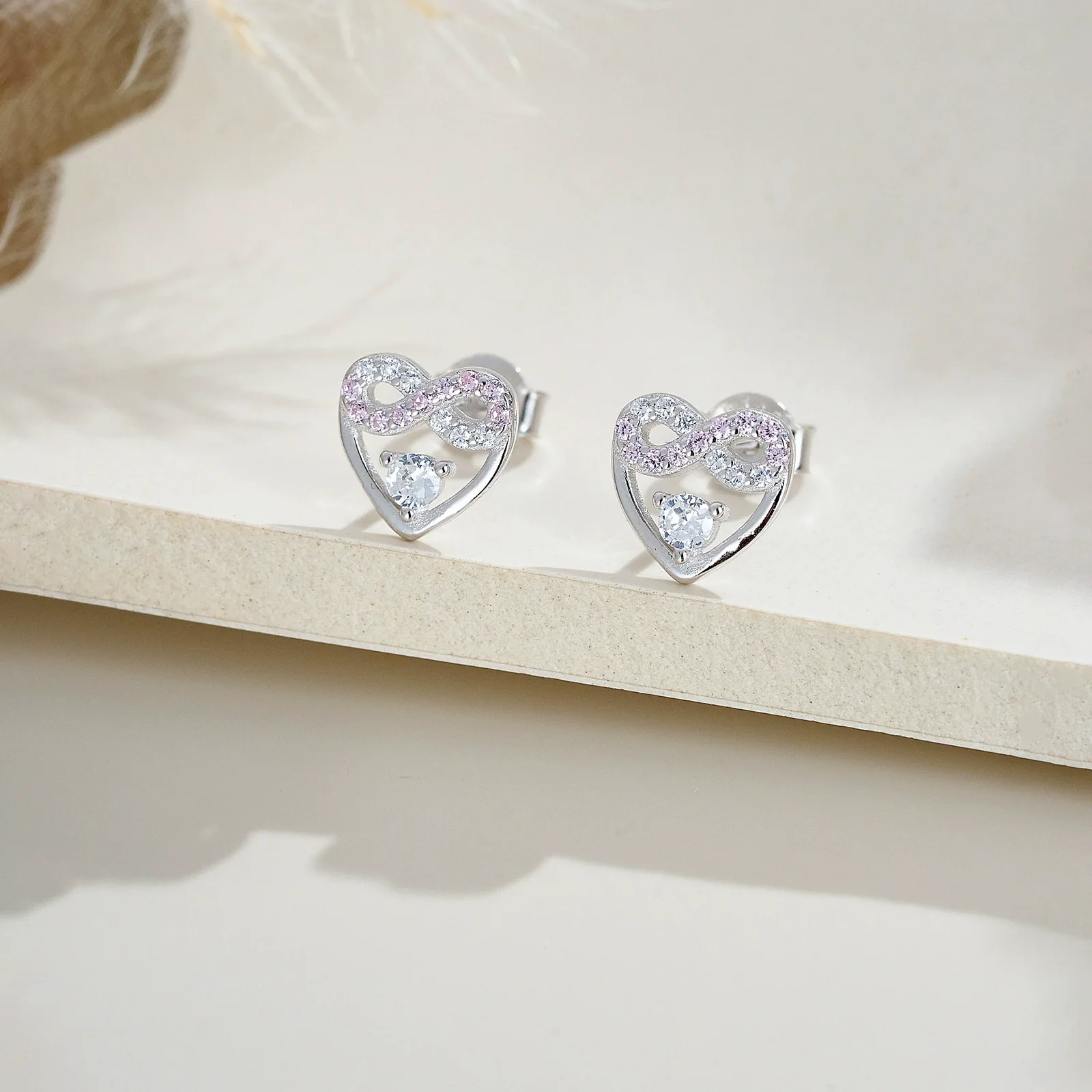Wholesale Women's S925 Sterling Silver Heart Geometric Electroplated Earrings - Image 4
