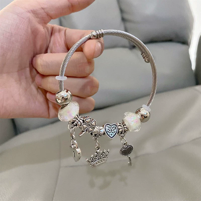 Wholesale Women's Silver Electroplated Stainless Steel Heart Crown Beaded Pendant Bracelet Hand Jewelry - Image 6