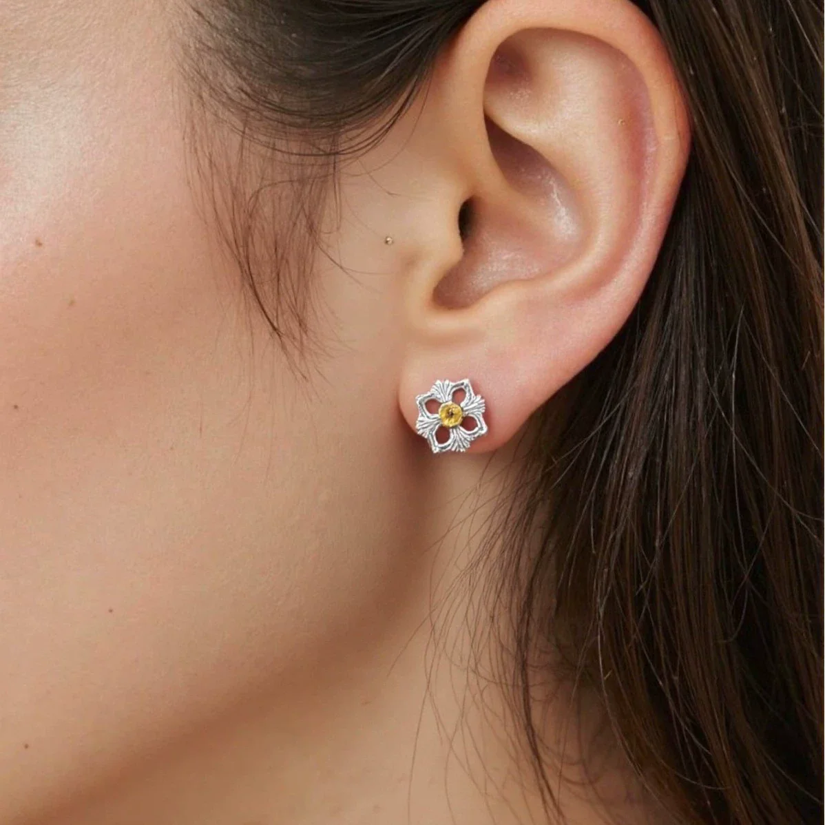 Wholesale Women's Silver Geometric Wiredrawing Earrings Set With Gems - Image 2