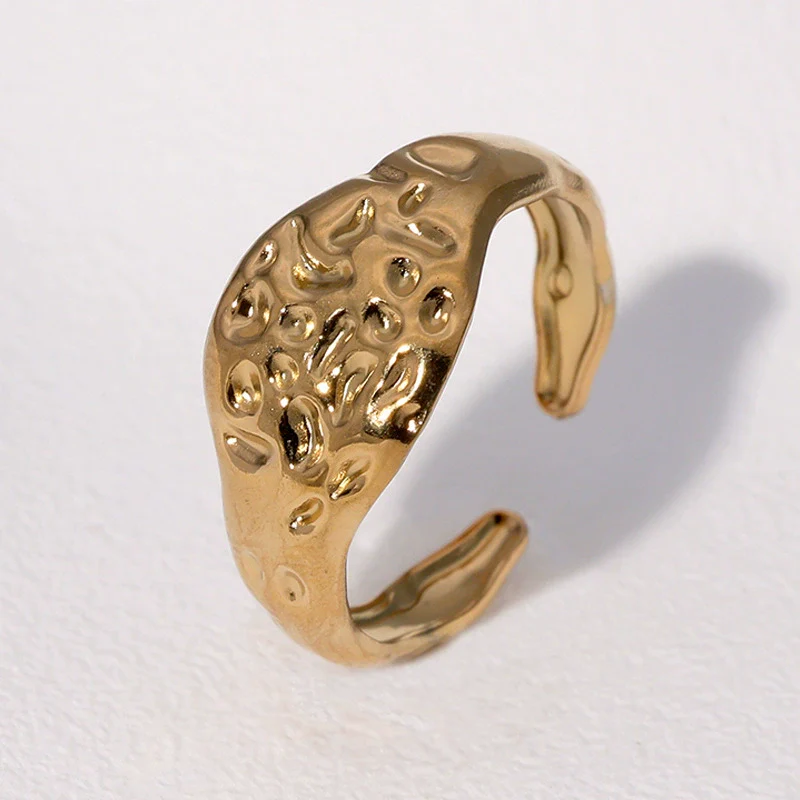 Wholesale Women's Simple Geometric Hammer Pattern Stainless Steel Open Ring With 18K Gold Electroplating - Image 2