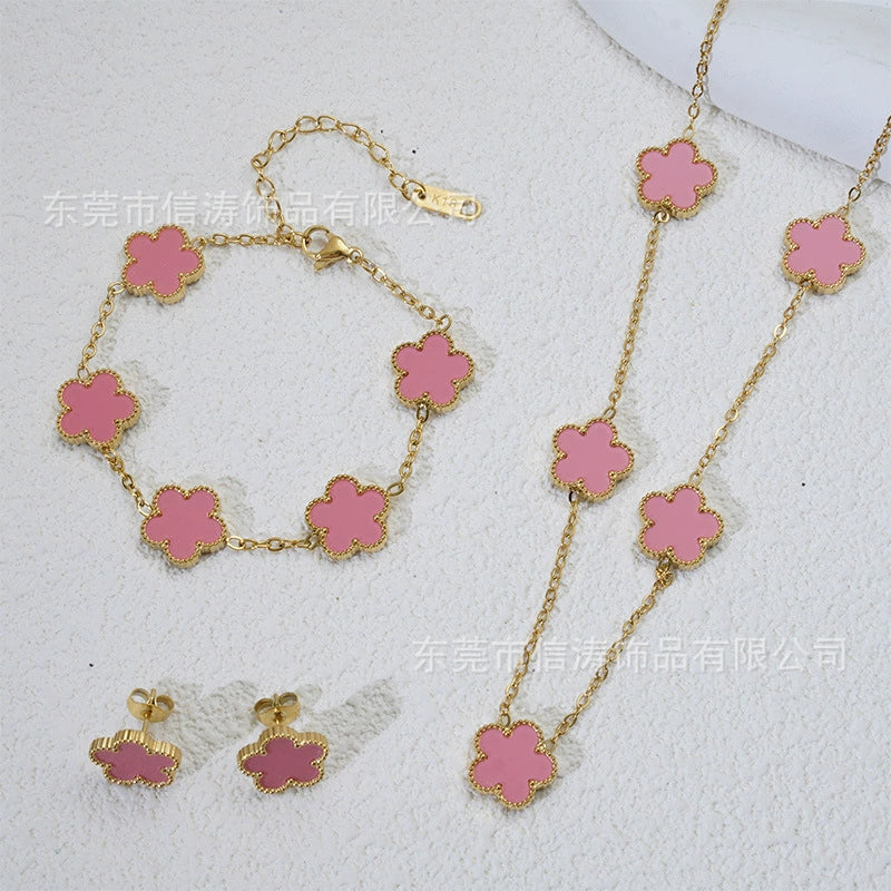 Wholesale Women's Simple Plants And Flowers Style Fiveflower Threepiece Set Necklace Earrings Bracelets 18K Titanium Steel Electroplated O Word Chain - Image 11