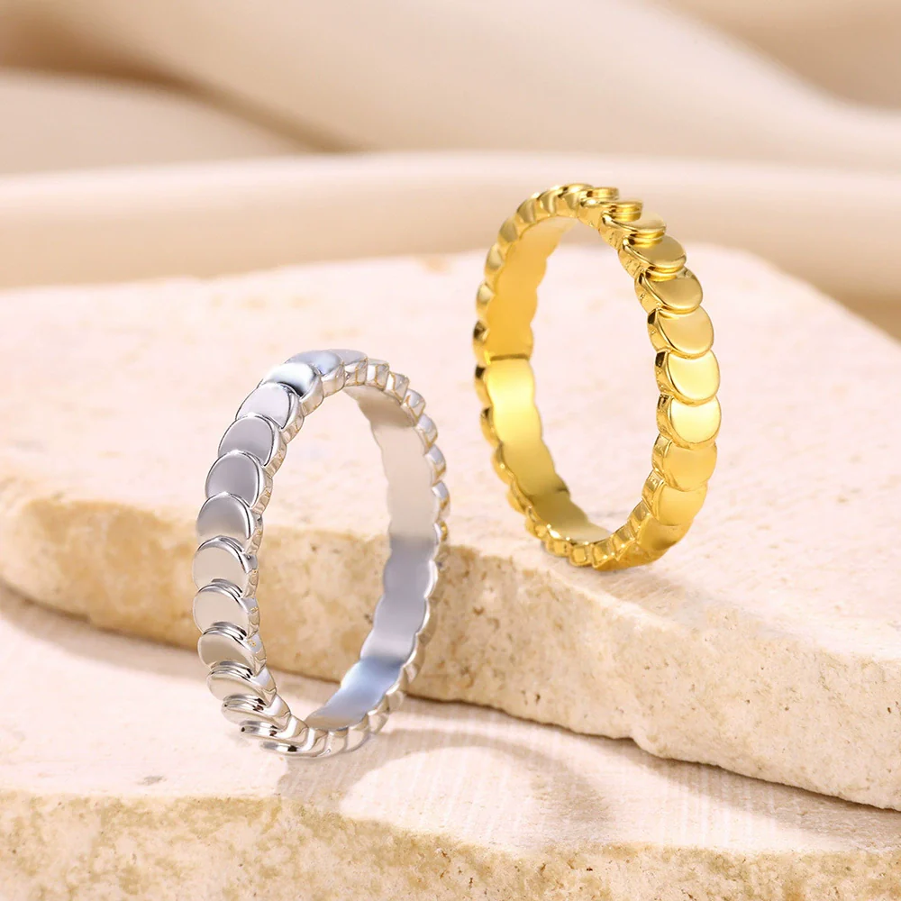 Wholesale Women's Sparkling Electroplated Stainless Steel Fish Scale Small Round Couple Ring - Image 4