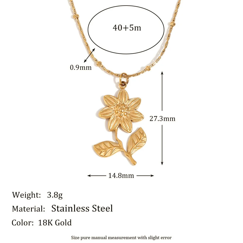 Wholesale Women's Stainless Steel And Titanium Steel Flower Pattern Electroplated 18K Gold Lotus Pendant Necklace - Image 2