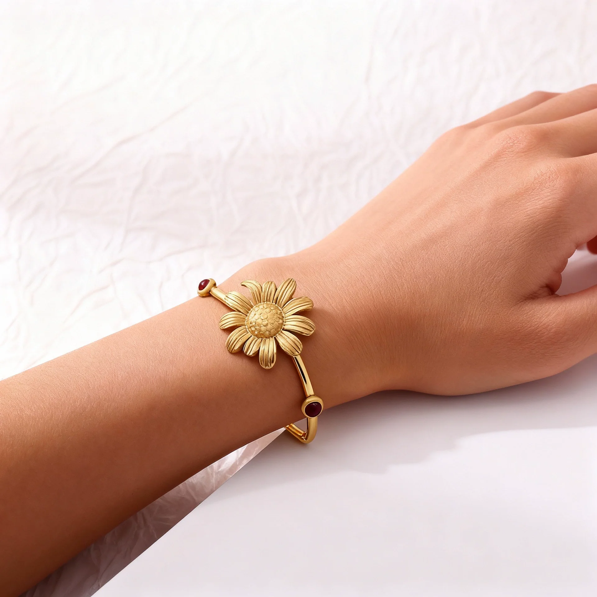 Wholesale Women's Stainless Steel Electroplated Sun Petal Open Bracelet With Plants And Flowers Style