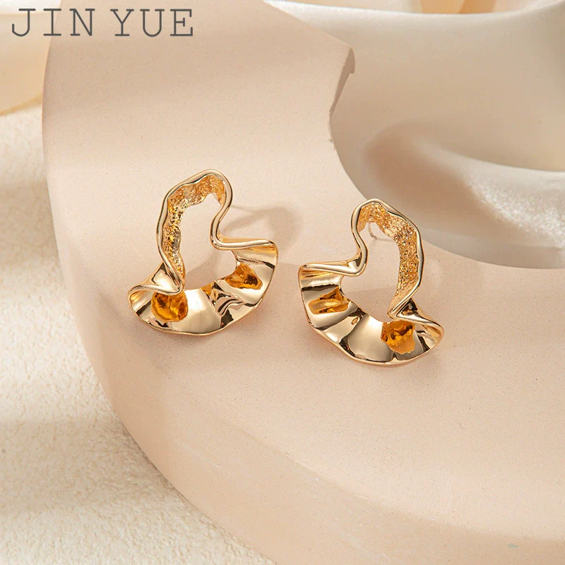 Wholesale Women's Stainless Steel Geometric Fan Shaped Earrings With Electroplating And Hollow Design Street Style