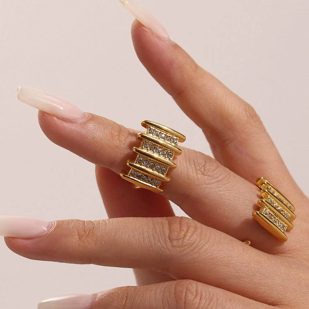 Wholesale Women's Stainless Steel Geometric Ferris Wheel Inlaid With White Zircon Electroplated Asymmetrical Open Ring Retro Hand Jewelry - Image 4