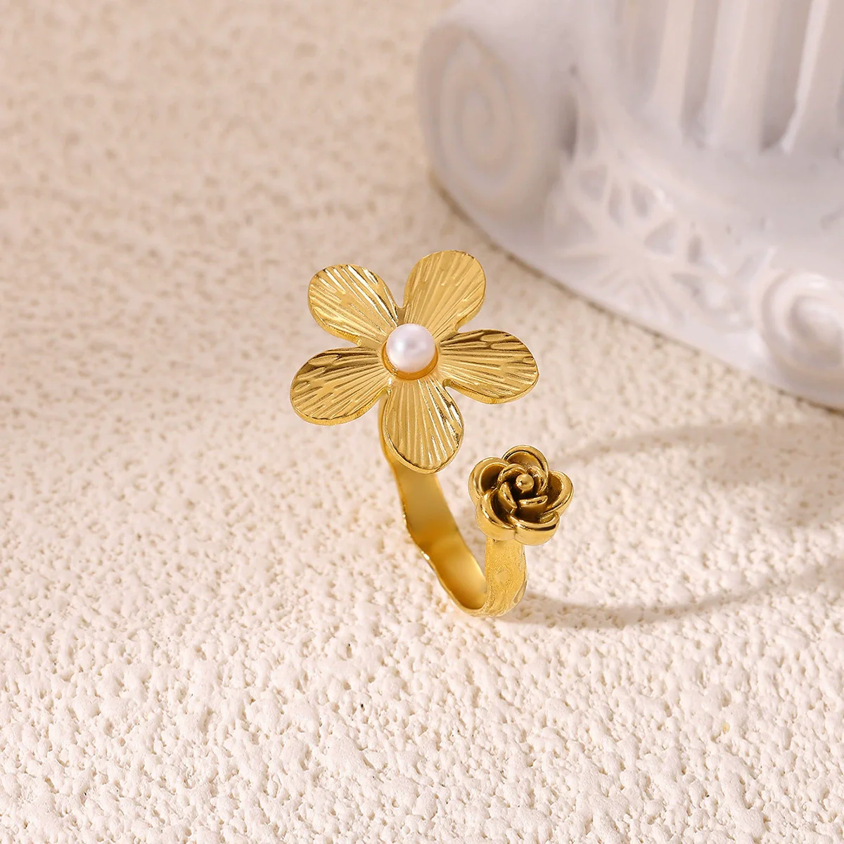Wholesale Women's Stainless Steel Geometric Heart Shape Imitation Pearl Zircon Ring Inlaid With Gold And Plated With 18K Gold Flower Star Open Ring - Image 3