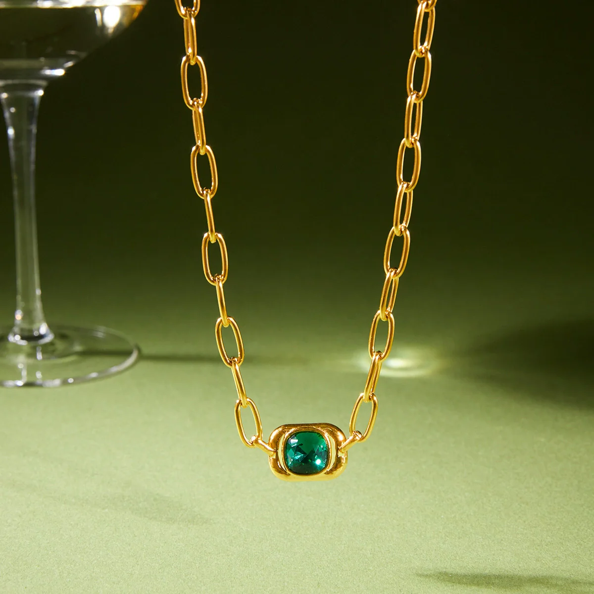 Wholesale Women's Stainless Steel Geometric Necklace With Vacuum Real Gold Plating In Pvd Furnace - Image 3