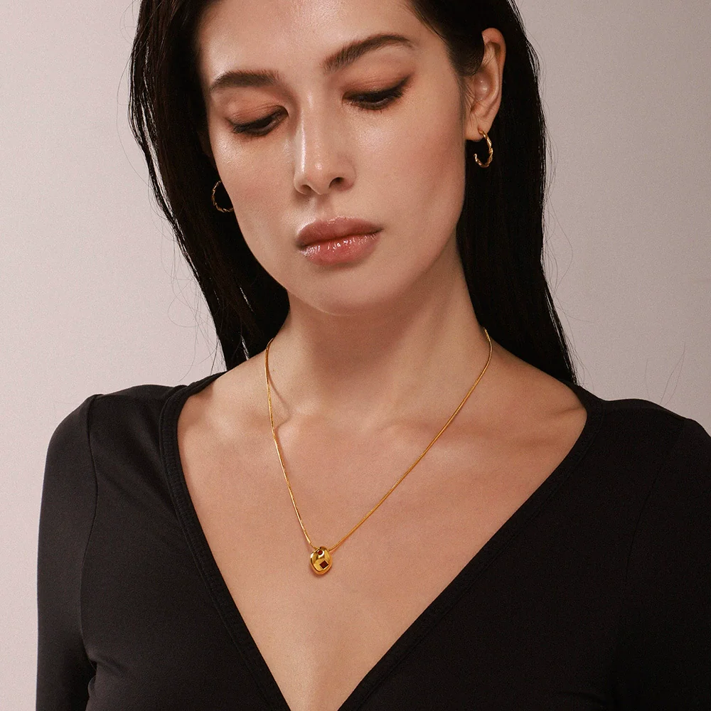 Wholesale Women's Stainless Steel Goldplated Ferris Wheel Irregular Shaped Inlaid Geometric Zircon Clavicle Necklace And Earrings Set - Image 3