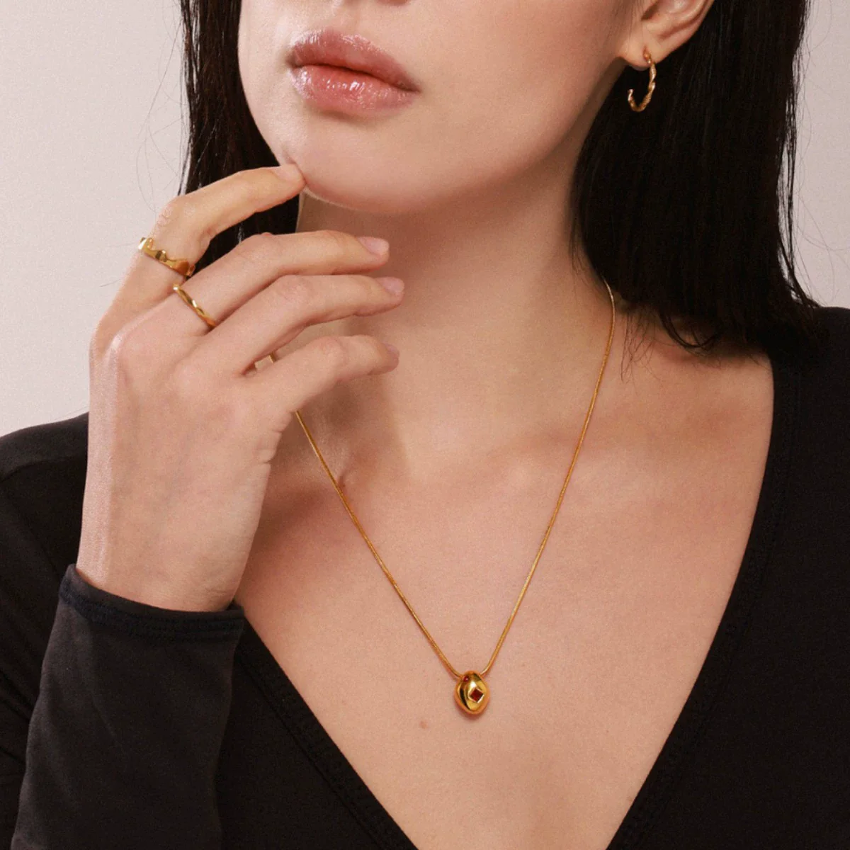 Wholesale Women's Stainless Steel Goldplated Ferris Wheel Irregular Shaped Inlaid Geometric Zircon Clavicle Necklace And Earrings Set - Image 4