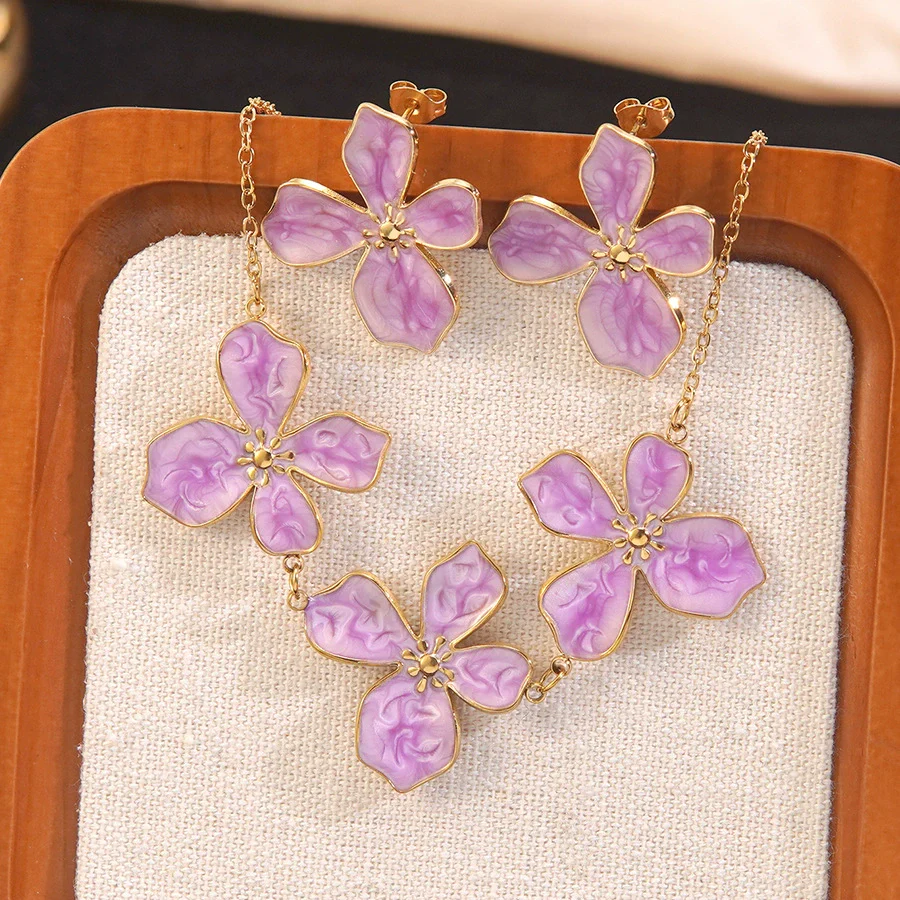 Wholesale Women's Stainless Steel Plants And Flowers Dripping Oil Jewelry Set Necklace And Earrings