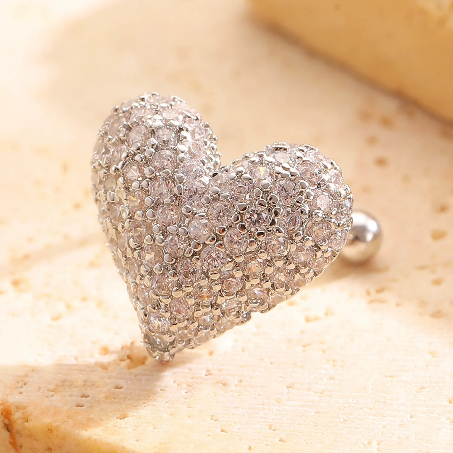 Wholesale Women's Sweet And Elegant Copper Electroplated Heartshaped Nonpierced Ear Cuffs With Diamonds - Image 4