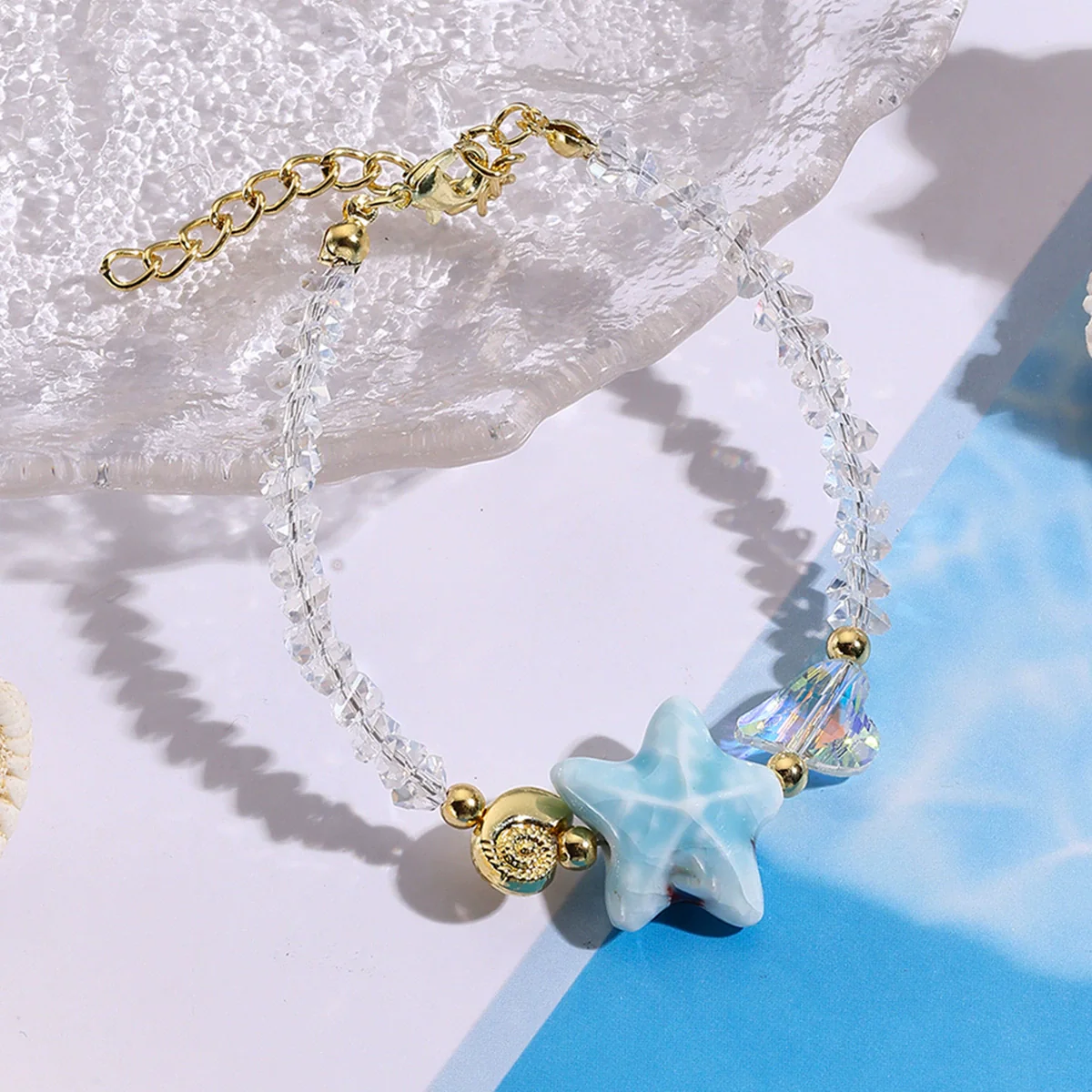 Wholesale Women's Sweet Light Luxury Highend Bracelet With Artificial Crystal Diamond Set Geometric Pattern - Image 4
