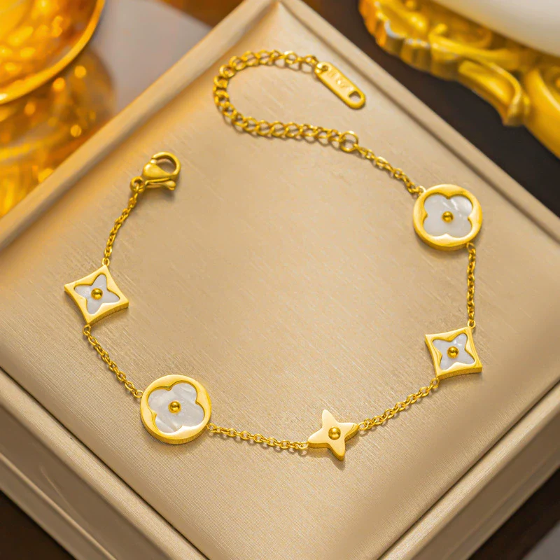 Wholesale Women's Titanium Steel Clover Peach Heart Love Roman Digital Round Beads Electroplated Bracelet - Image 3