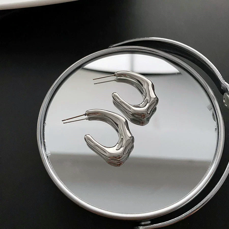 Wholesale Women's Titanium Steel Cshaped Geometric Electroplated Earrings - Image 7