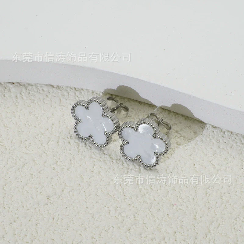 Wholesale Women's Titanium Steel Electroplated Fivepetal Flower Fivepointed Star And Leaf Earrings - Image 2