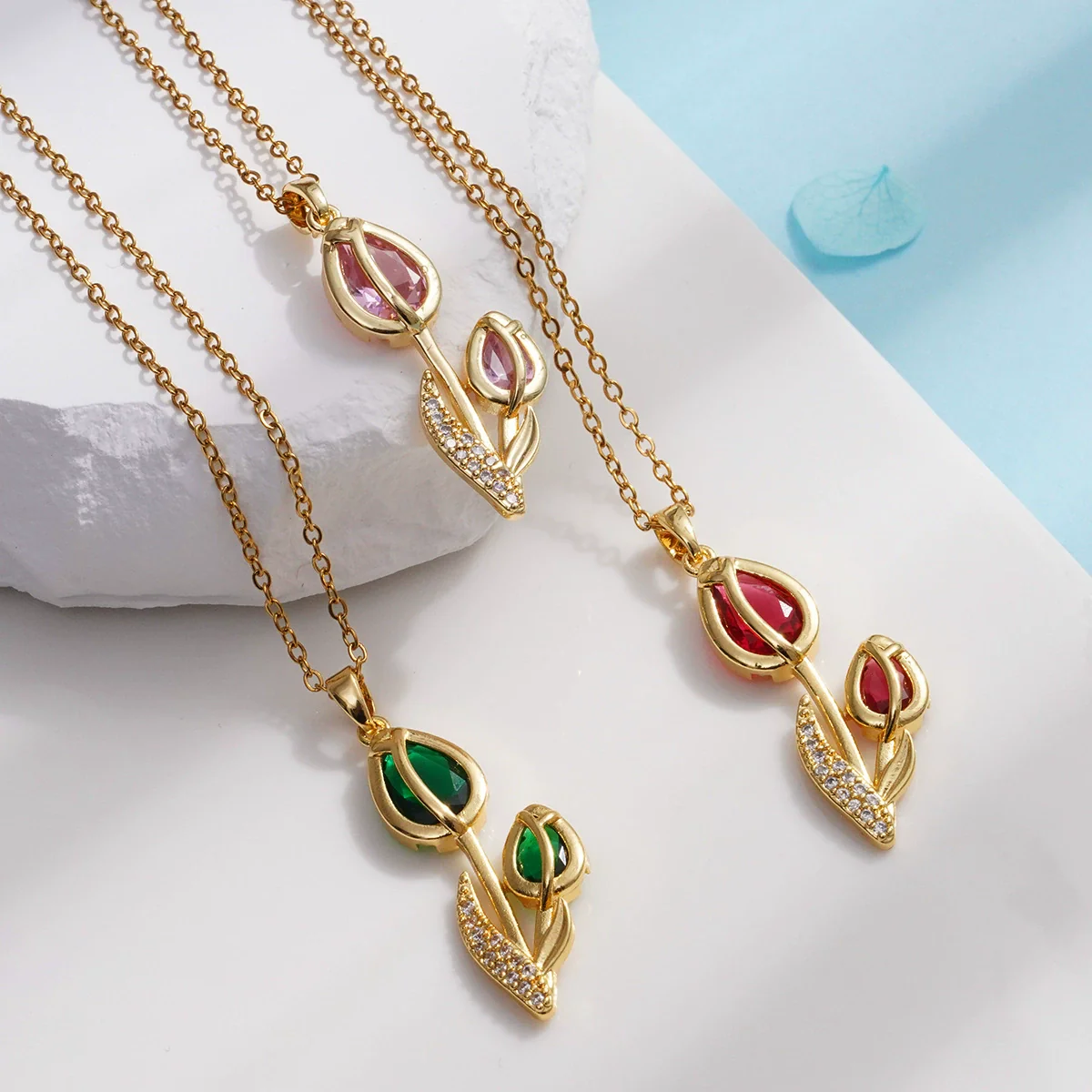 Wholesale Women's Titanium Steel Necklace Copper Gold Plated Cat's Eye Tulip Design With Mixed Gem Inlay And Ochain Light Luxury Flower Pattern - Image 4