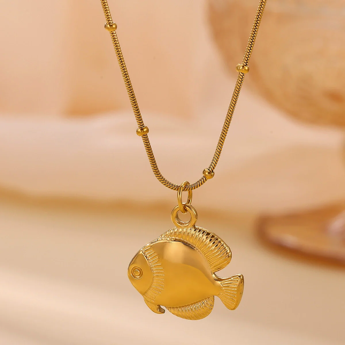 Wholesale Women's Tropical Ocean Small Fish And Starfish Stainless Steel 18K Gold Plated Geometric Animal Zodiac Pendant Necklace With O Word Chain - Image 3