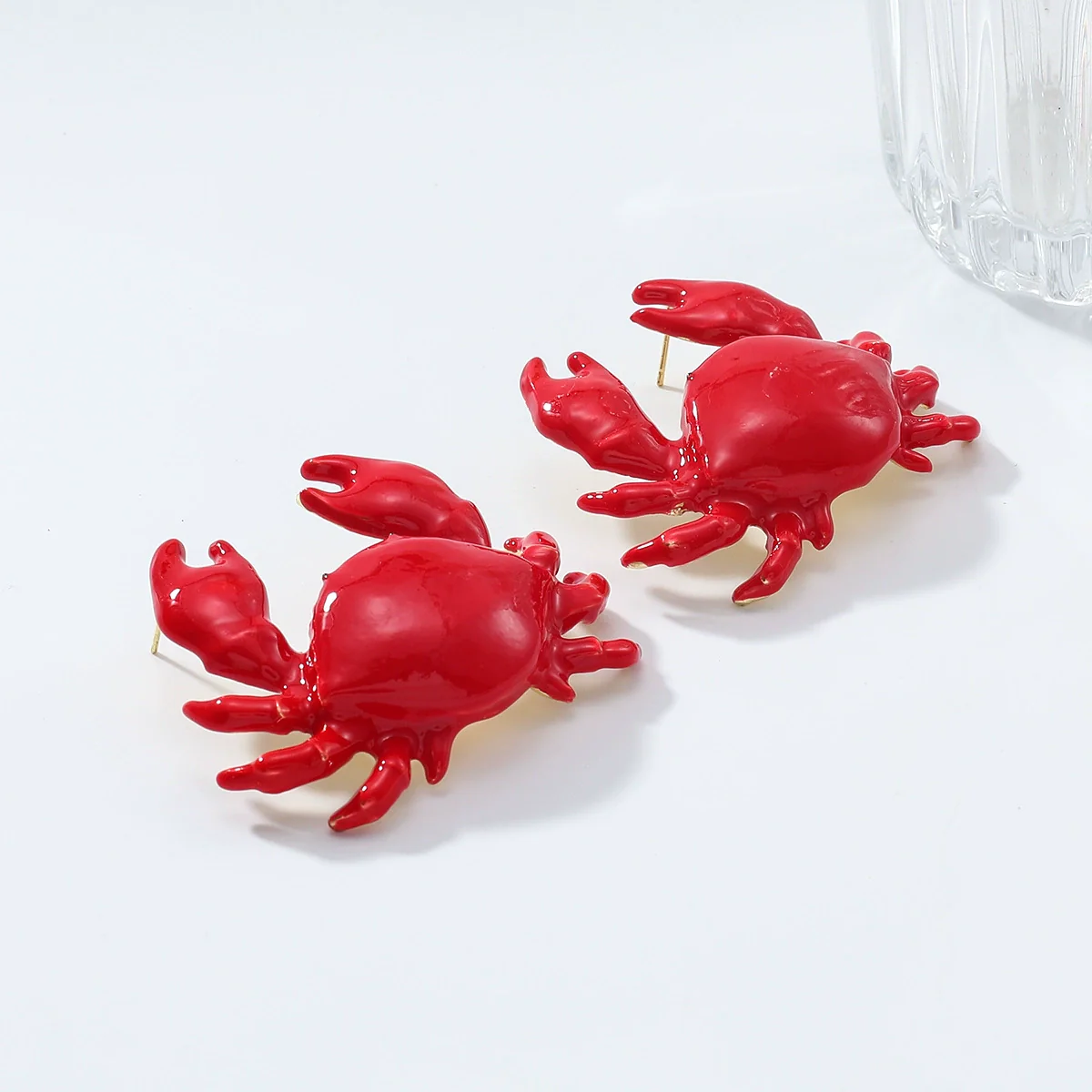 Wholesale Women's Zinc Alloy Animal Zodiac Marine Elements Red Crab Earrings Electroplated Old Money Style - Image 2