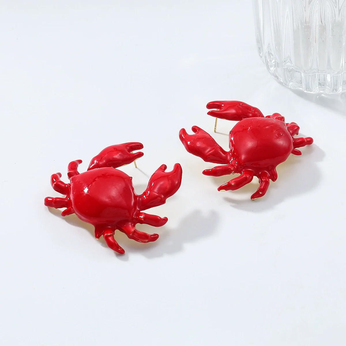 Wholesale Women's Zinc Alloy Animal Zodiac Marine Elements Red Crab Earrings Electroplated Old Money Style - Image 3