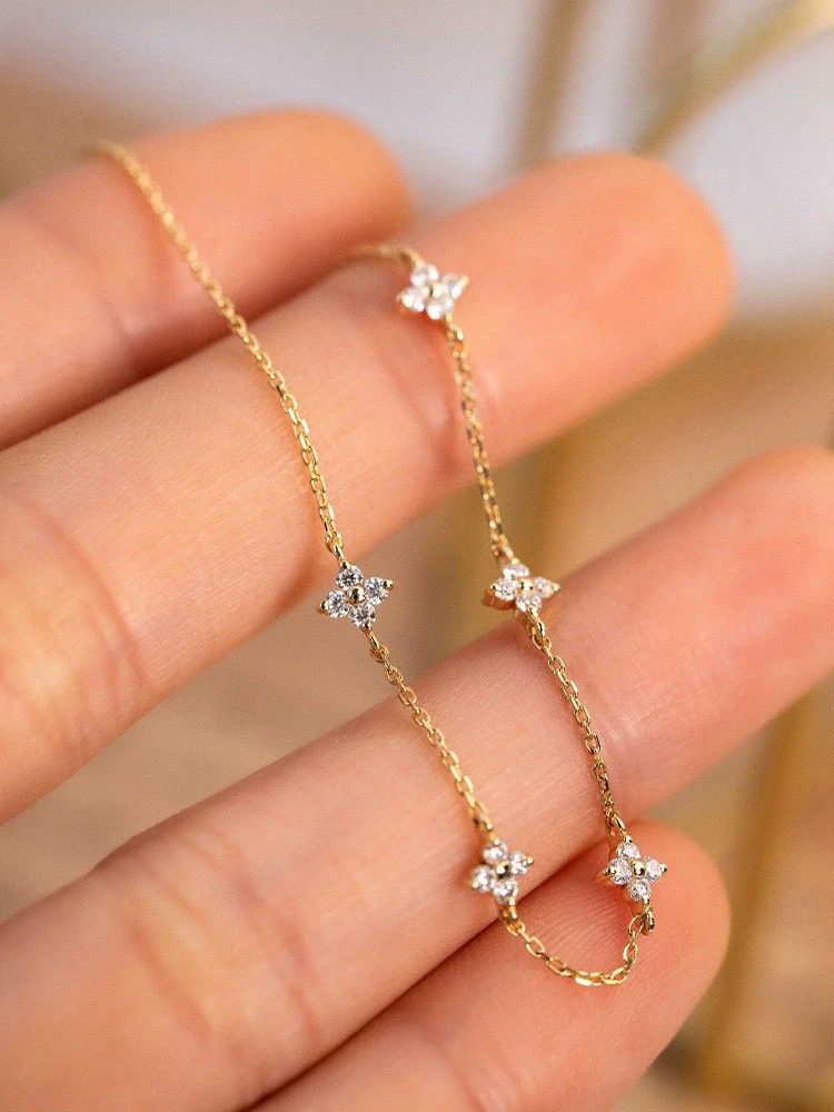 Women's 925 Sterling Silver Four Leaf Clover Light Luxury Bracelet With Zircon And 18K Gold Plating - Image 6
