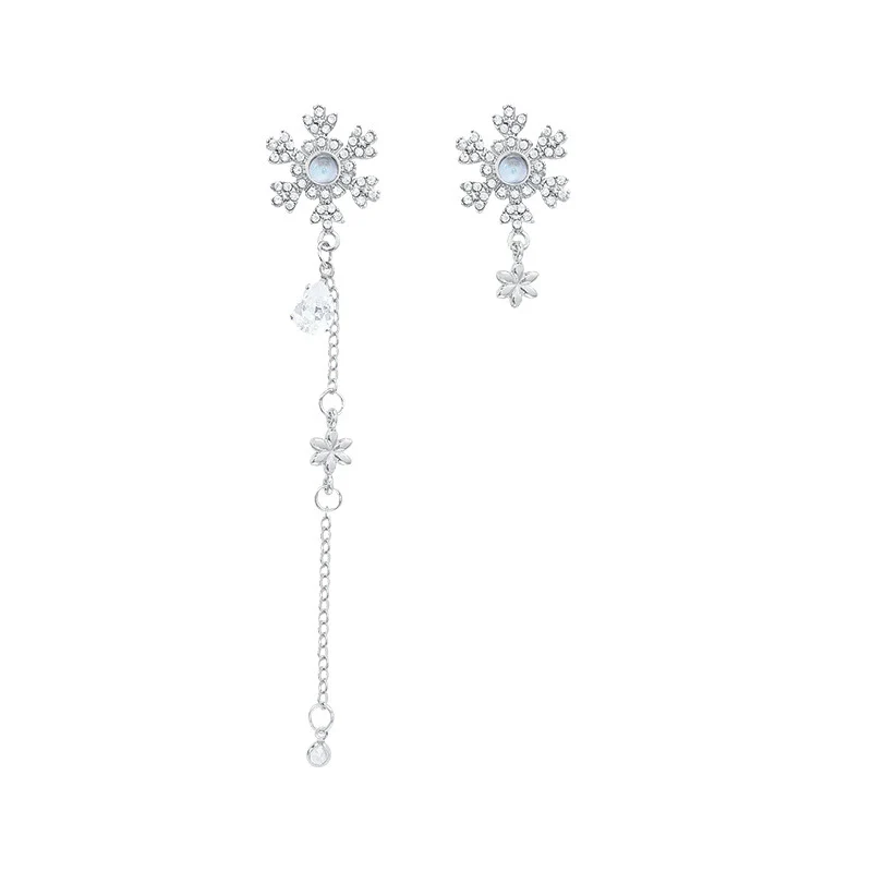 Women's Alloy 925 Silver Electroplated Asymmetric Snowflake Flower Tassel Earrings Light Luxury High End Temperament - Image 5