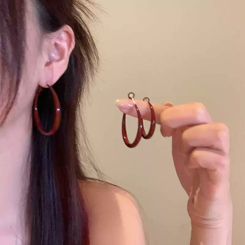 Women's Alloy 925 Silver Geometric Hoop Earrings With Electroplating