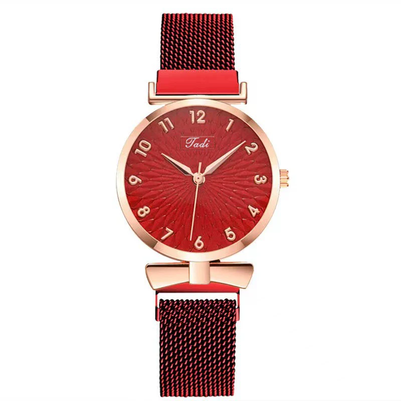 Women's Alloy And Leather Bracelet Set With Round Dial Quartz Watch Leisure Style - Image 7