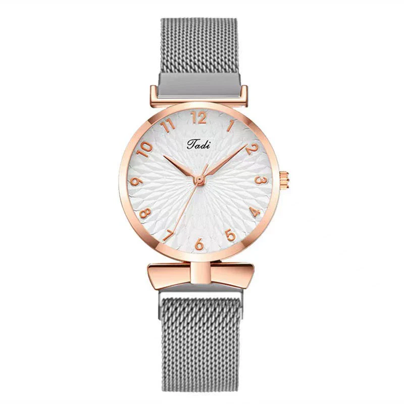 Women's Alloy And Leather Bracelet Set With Round Dial Quartz Watch Leisure Style - Image 9