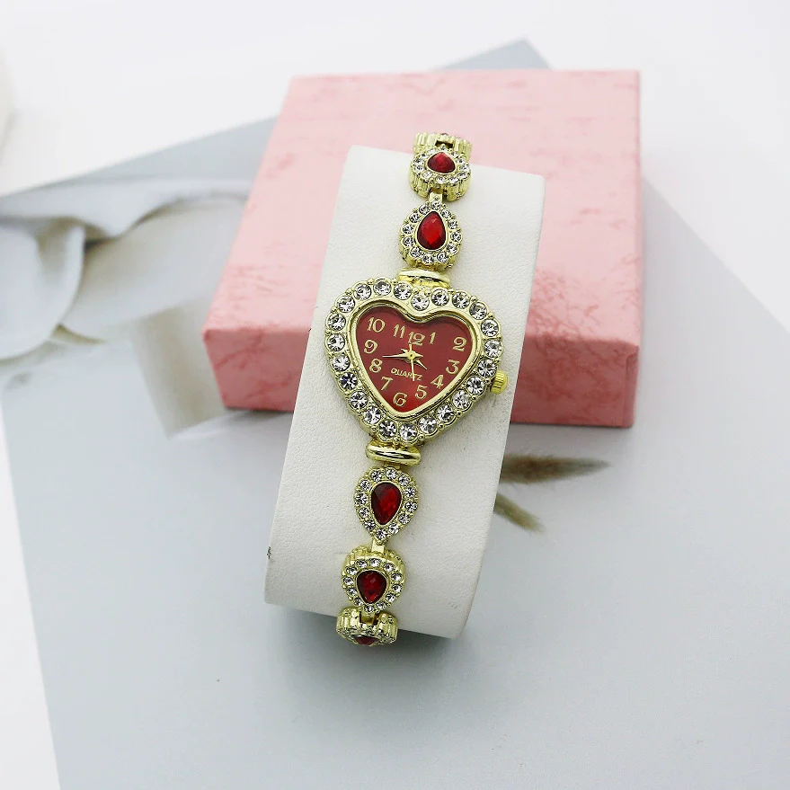 Women's Alloy And Stainless Steel Leisure Quartz Watch With Heart Dial And Jewelry Buckle - Image 7