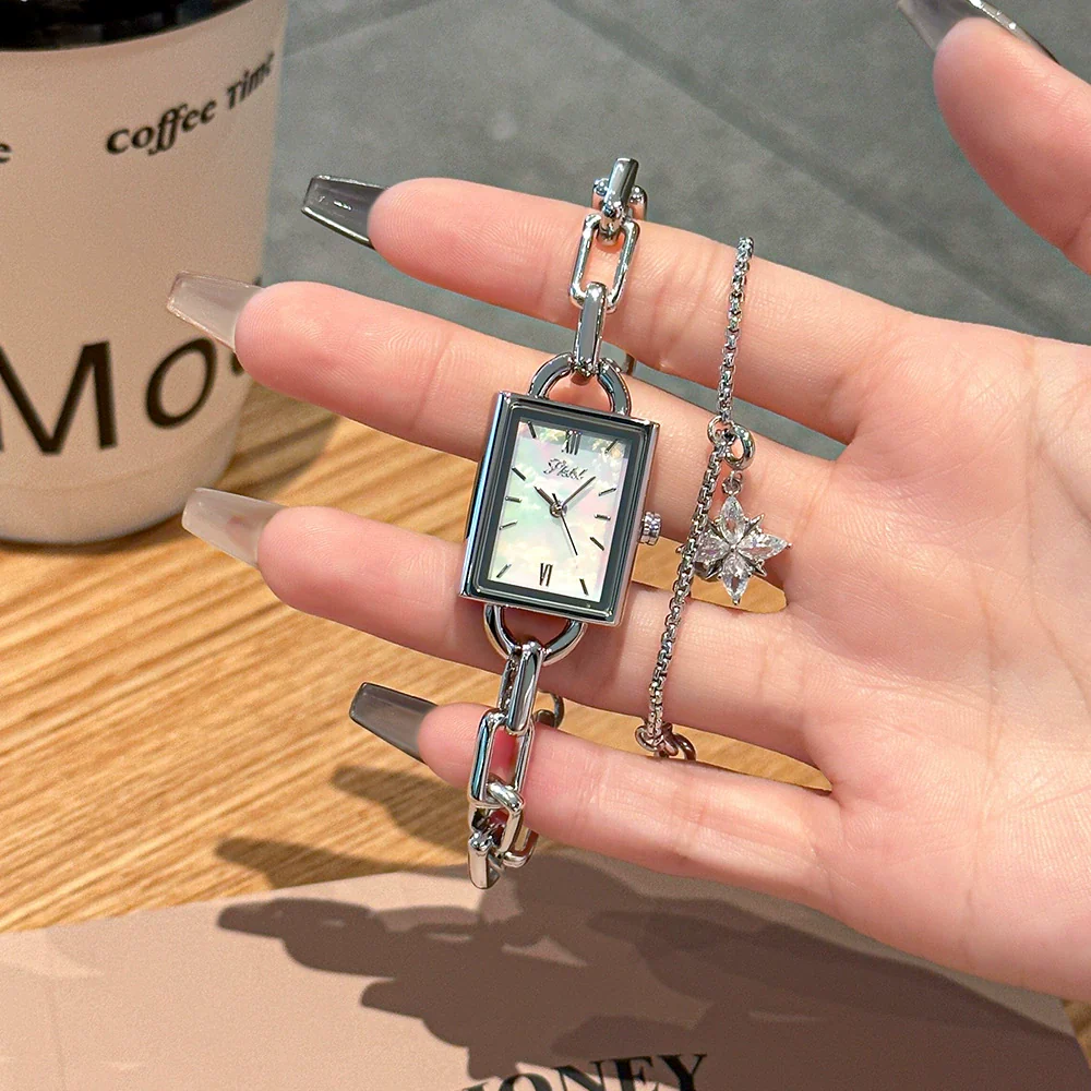 Women's Alloy Bracelet Quartz Watch With Square Dial And Lobster Clasp Leisure Style - Image 3