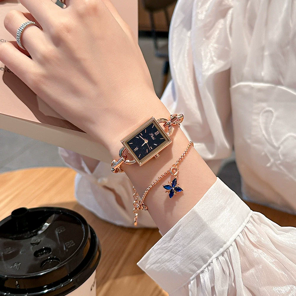 Women's Alloy Bracelet Quartz Watch With Square Dial And Lobster Clasp Leisure Style - Image 4