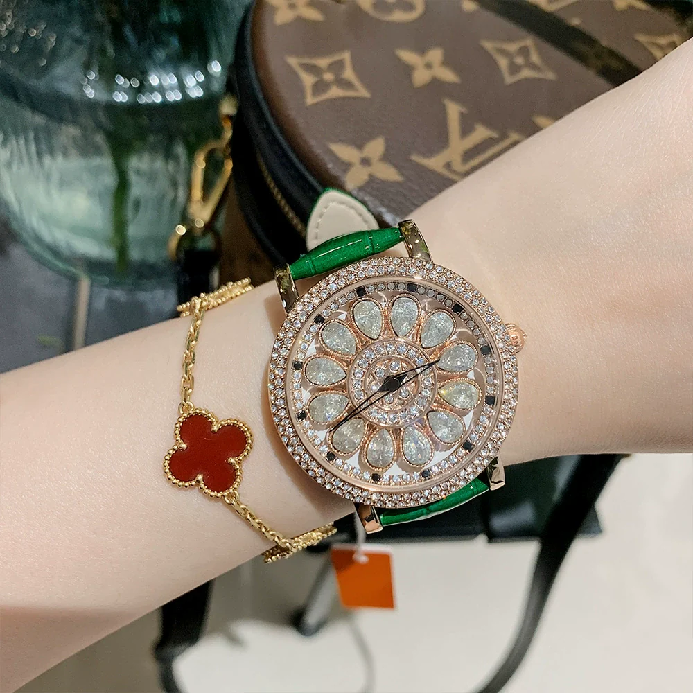 Women's Alloy Case Belt Strap Round Dial Leisure Style Watch - Image 8
