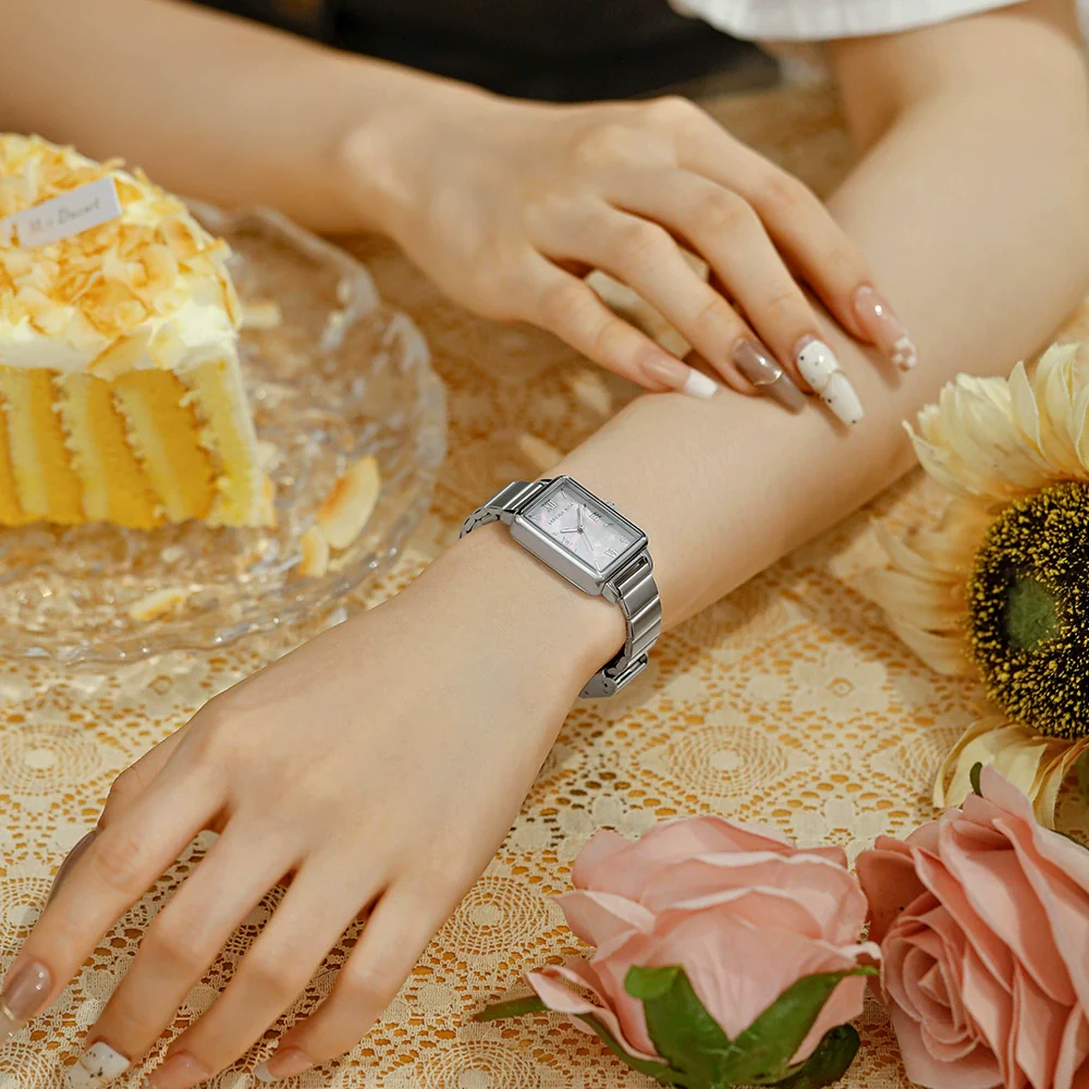 Women's Alloy Case Genuine Leather Strap Square Fashion Retro Waterproof Quartz Watch With Rose Gold Clasp And Mineral Strengthened Glass Mirror - Image 4