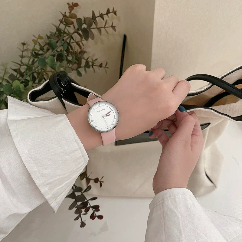 Women's Alloy Case Ordinary Glass Mirror Leisure Style Allmatch Belt Watch - Image 7