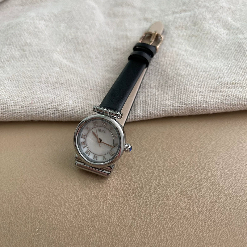 Women's Alloy Case Round Gold Watch - Image 5